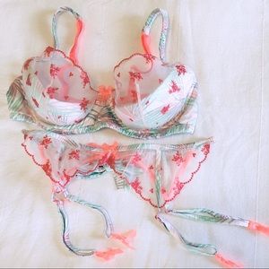 VS Summer Palm Leaves Embroidered Bra & Garter